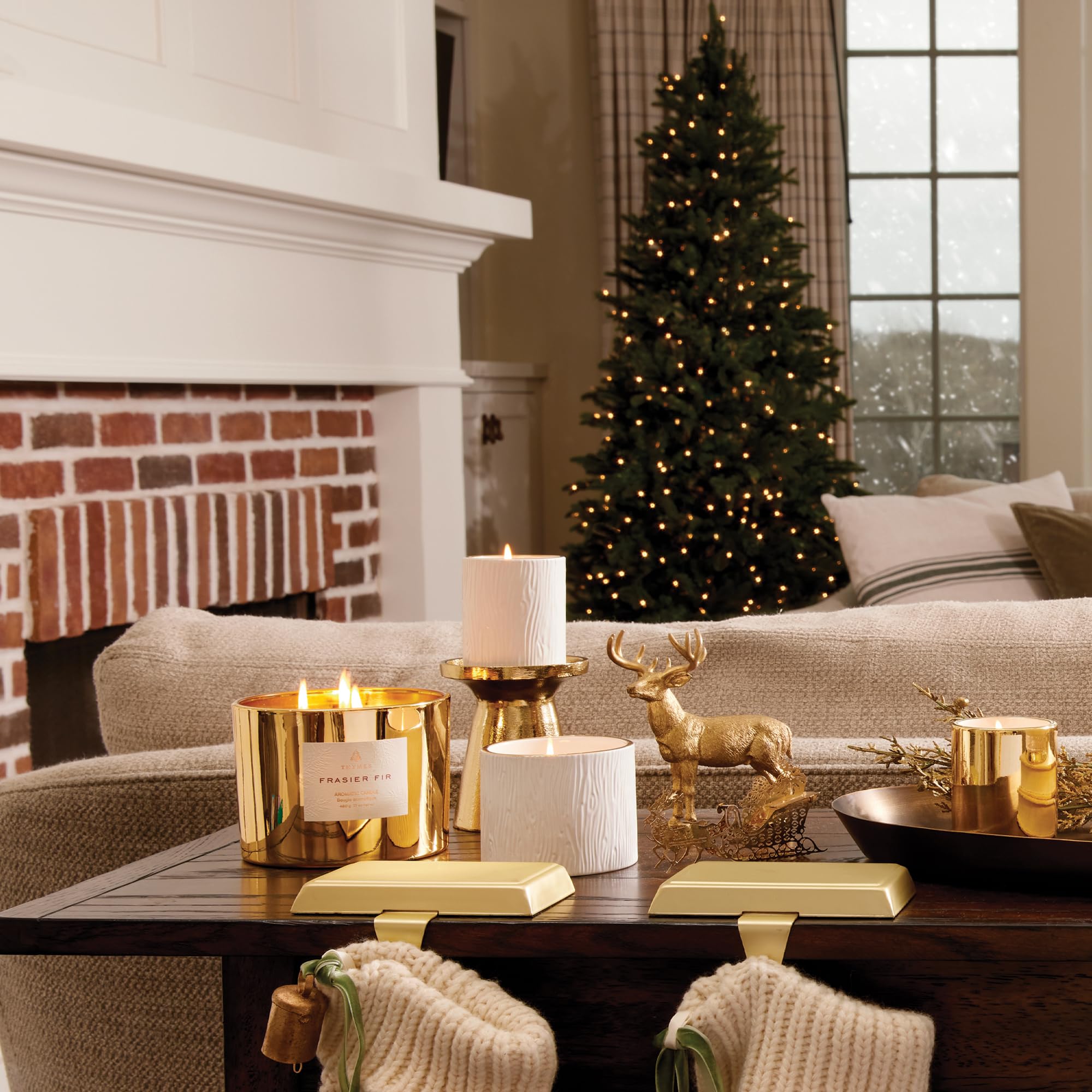 Thymes Frasier Fir Candle - Gilded Ceramic Medium Jar Candle - Scented Candle with a Luxury Home Fragrance - Elegant Holiday Can